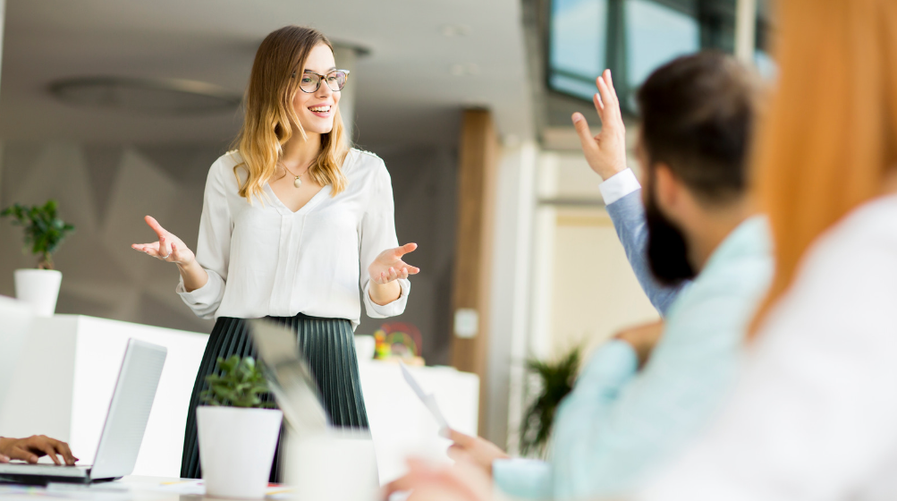 de-khan-gia-tham-gia-cung-ban